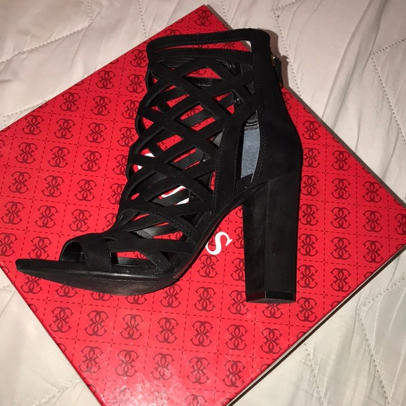 Guess Heels - Picture 3 of 6
